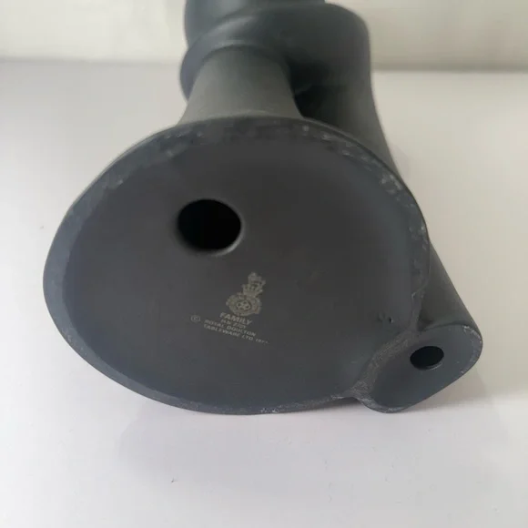 Royal Doulton Matte Black Basalt Figurine ~ Family H.N 2721 ~ 1977 - Picture 3 of 5